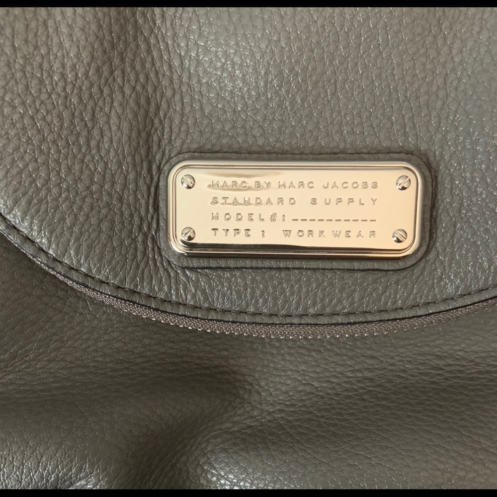 Marc Jacobs Mini-Messenger Crossbody - Picture 2 of 2